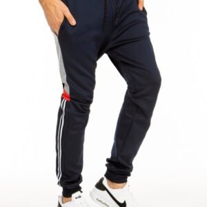 Nádherné tepláky v granátovej farbe