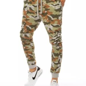 Zelené maskáčové tepláky v modernom prevedení