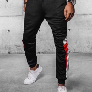 Trendy čierne tepláky s výraznými prvkami po bokoch