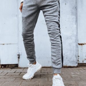 Pohodlné šedé trendy tepláky