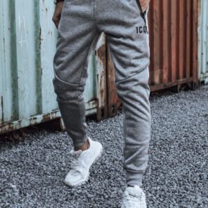 Trendy šedé tepláky s nápisom