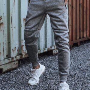 Nadčasové moderné šedé tepláky