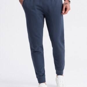 Tmavo modré tepláky s trendy prešívaním V4 PABS-0173